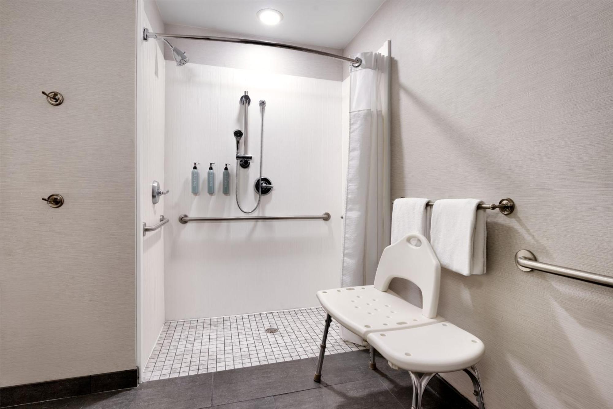 Courtyard By Marriott Johnson City Exterior photo